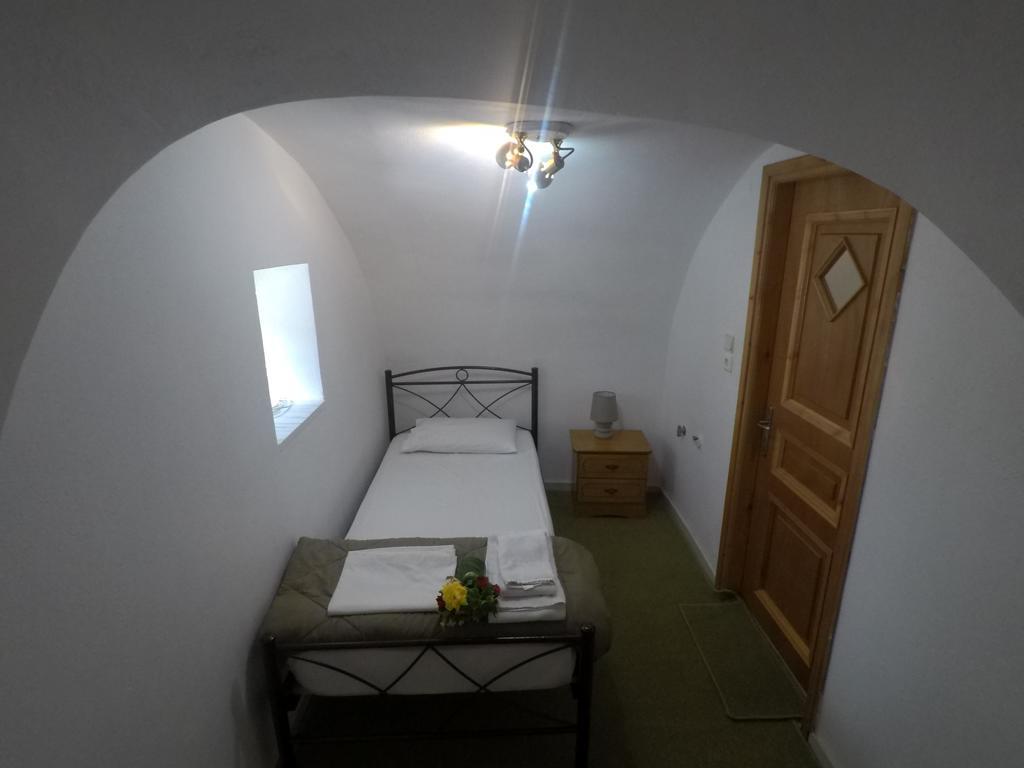 Avgonima All Seasons Hotel Room photo