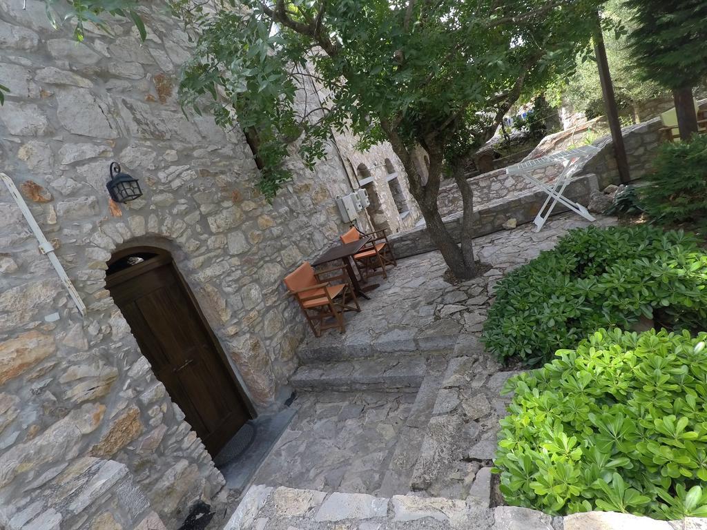 Avgonima All Seasons Hotel Exterior photo