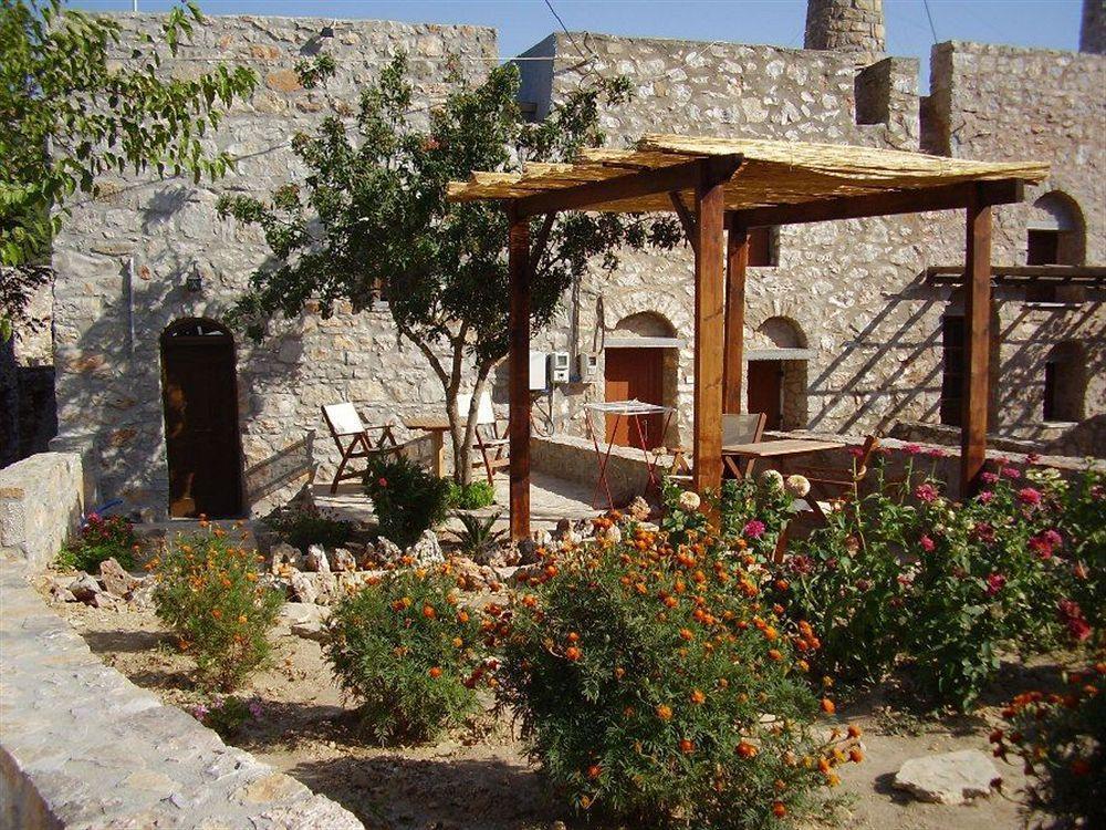 Avgonima All Seasons Hotel Exterior photo